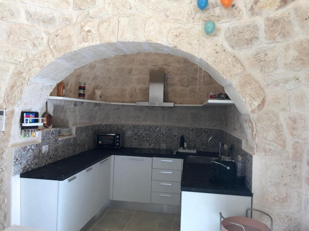 Trullo Dell' Edera Con Piscina Privata Apartman Alberobello Kültér fotó