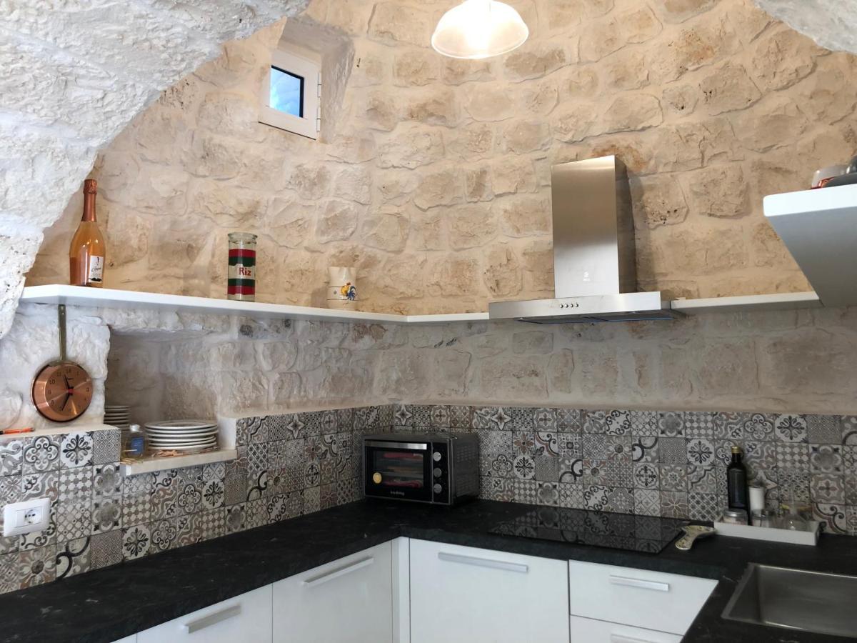 Trullo Dell' Edera Con Piscina Privata Apartman Alberobello Kültér fotó