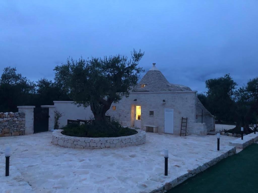 Trullo Dell' Edera Con Piscina Privata Apartman Alberobello Kültér fotó